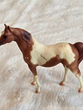 1975 Breyer Stablemates Arabian Stallion Brown and White Horse Figurine